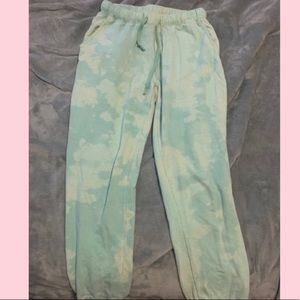 Green tie dye joggers. In good condition. Size Medium.